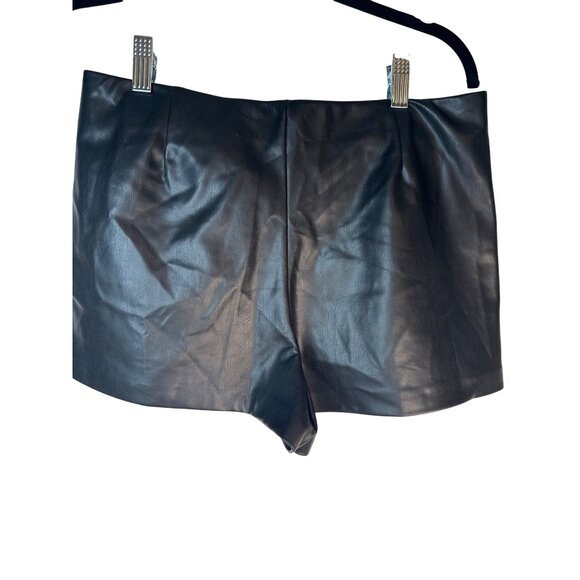 2/$30 ZARA Medium Faux Leather Black Skort - Picture 3 of 9